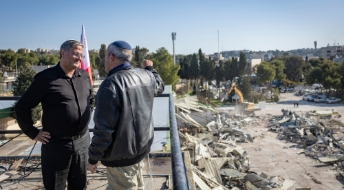 בקשה דחופה לעליון, להקפאת יישום החוק להפסקת פעילות אונר