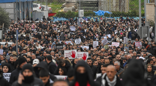 בניגוד להתחייבות בפני בג